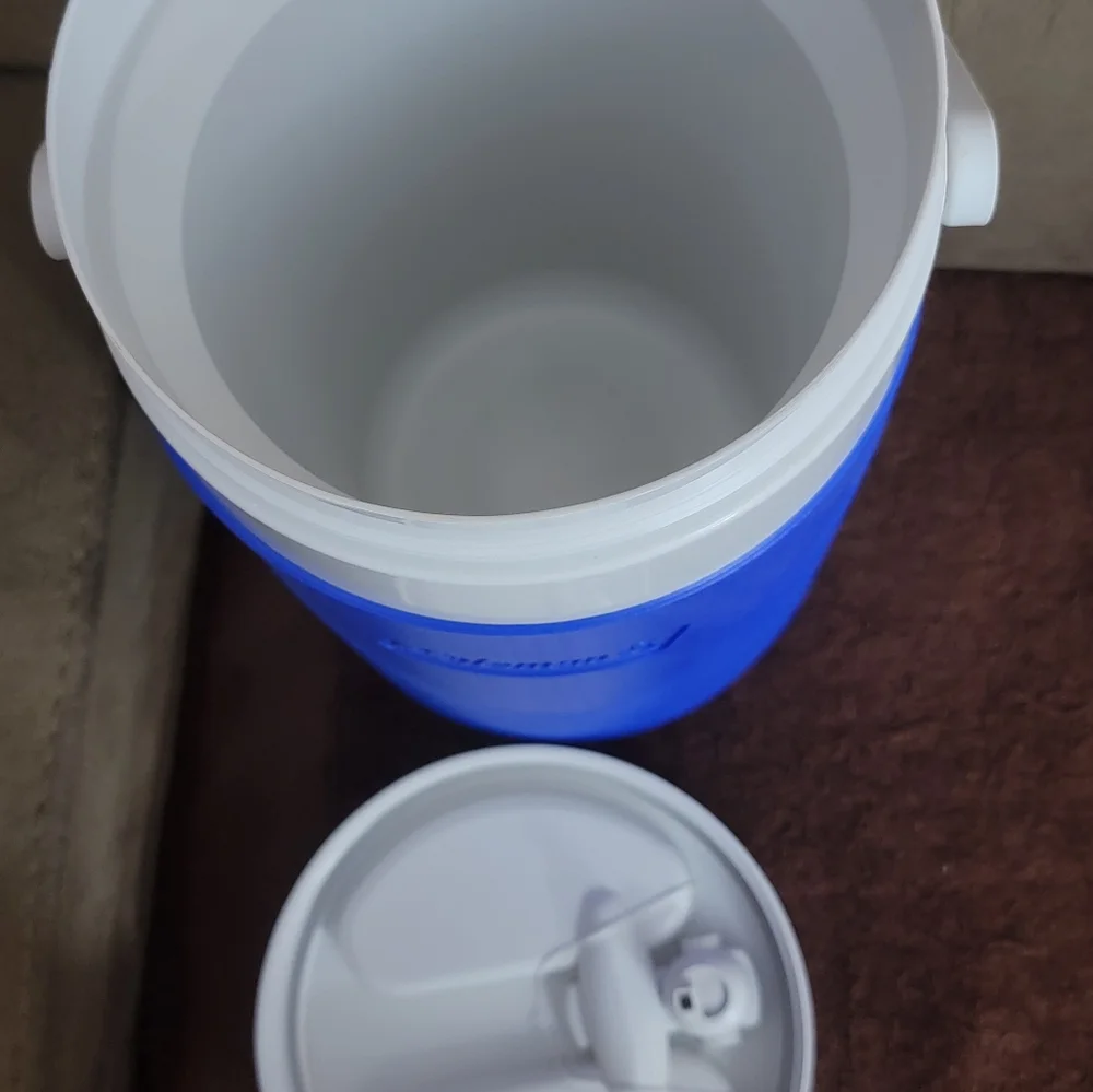 Coleman thermos, blue & white - Picture 4 of 4